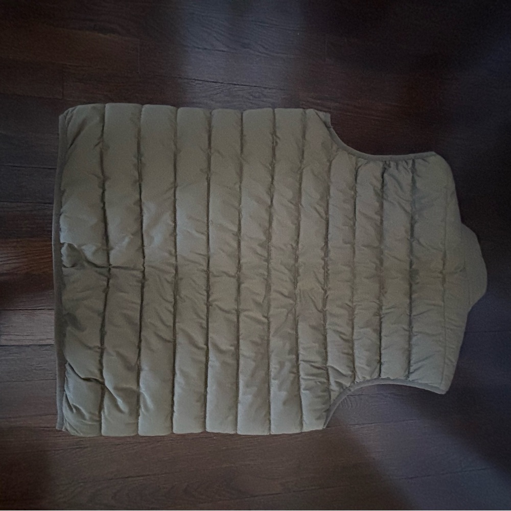 New Balance Olive Puffer Vest - Picture 6 of 6